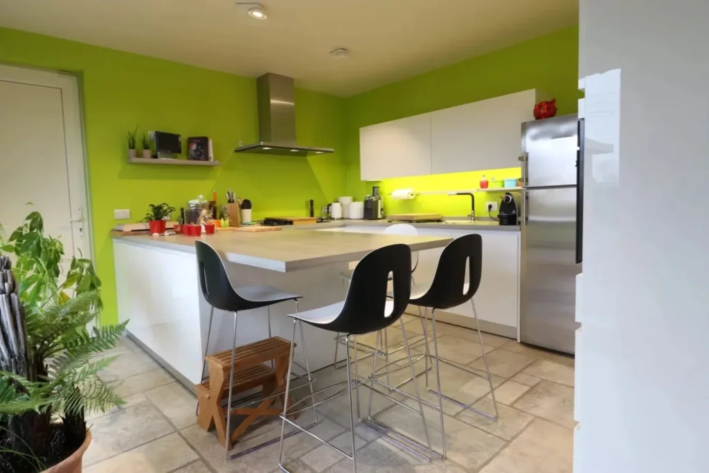Keuken in hoogglans acryl wit | Interieur op maat Zulte