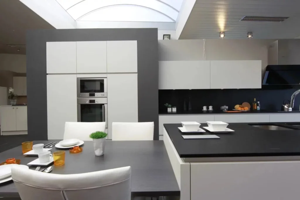 Keukens toonzaal | Interieur op maat Zulte