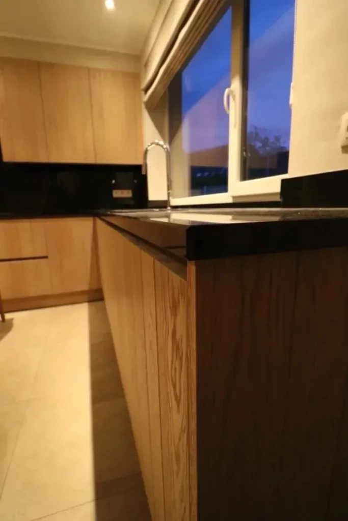 Greeploze houten keuken | Interieur op maat Zulte